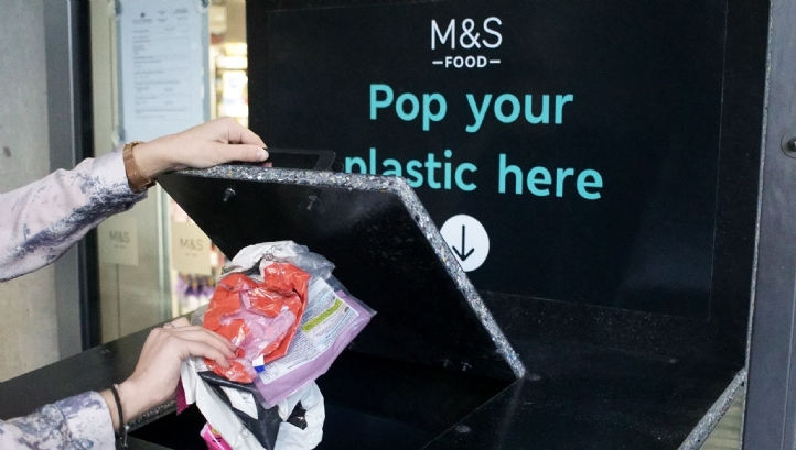 The first eight bins, which are made from recycled plastic, were installed on Monday (28 January)
