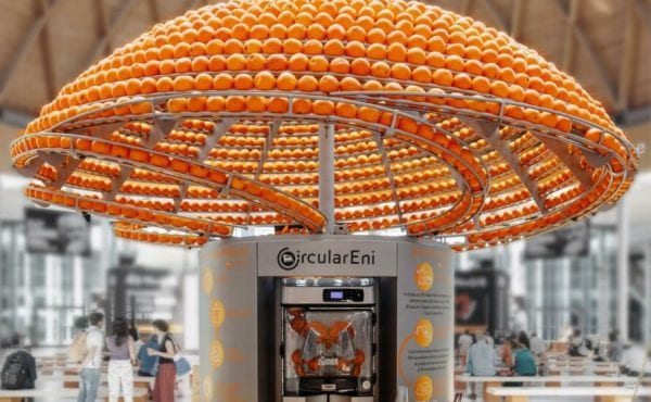 orange juice machine with large dome