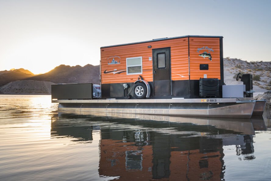 tiny home house boat on water